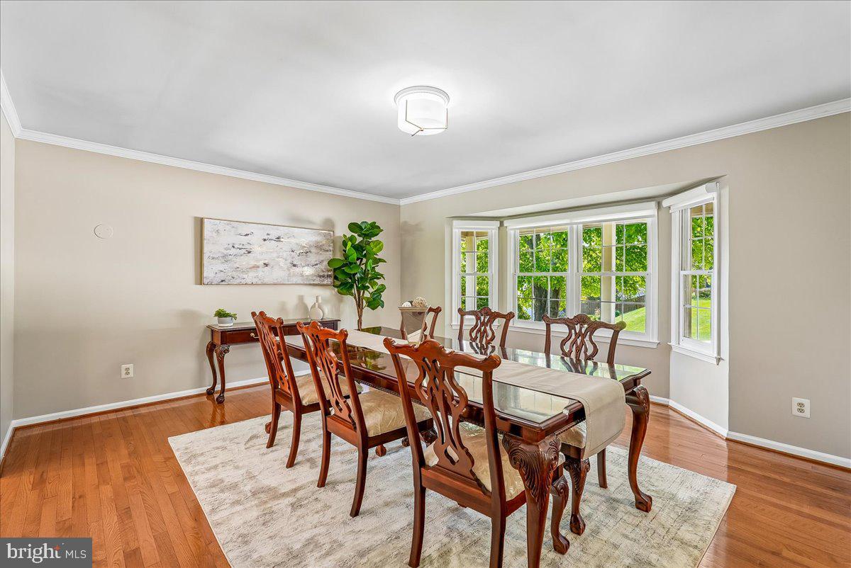 10033 GLENCROFT COURT