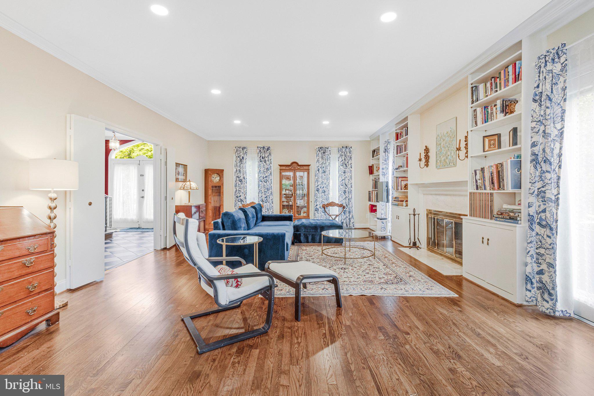 1502 HIGHWOOD DRIVE