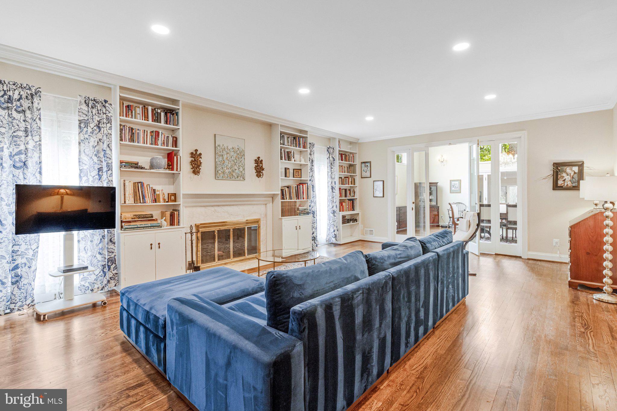 1502 HIGHWOOD DRIVE