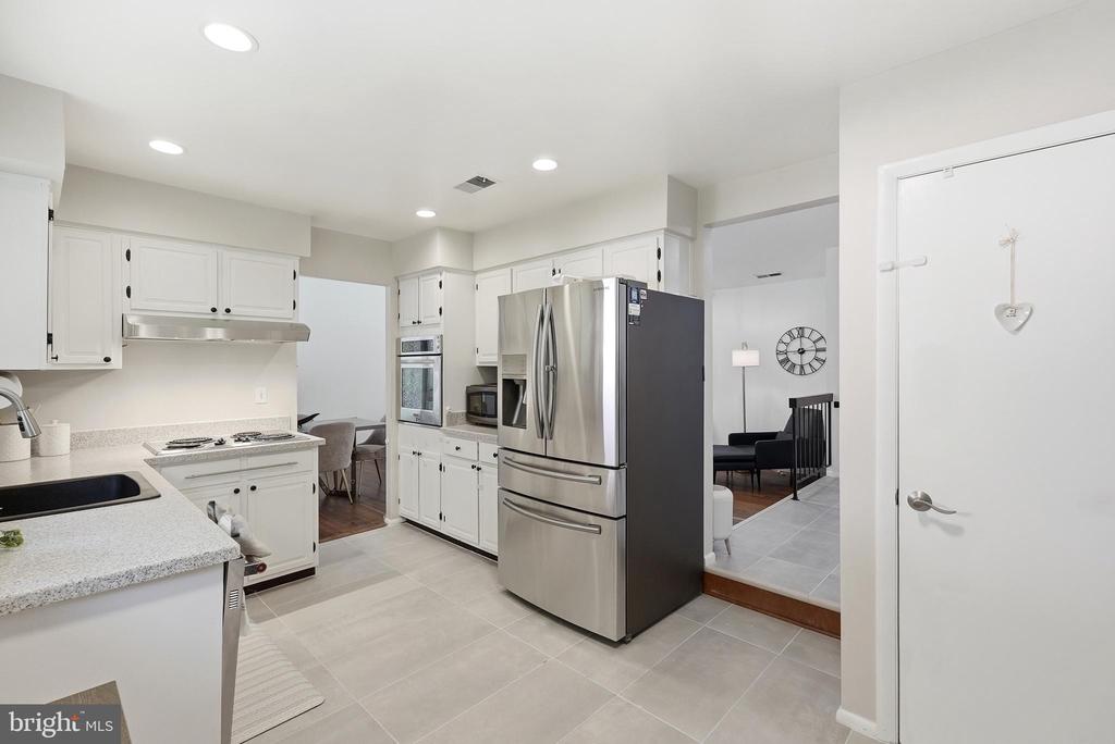 6944 SPELMAN DRIVE
