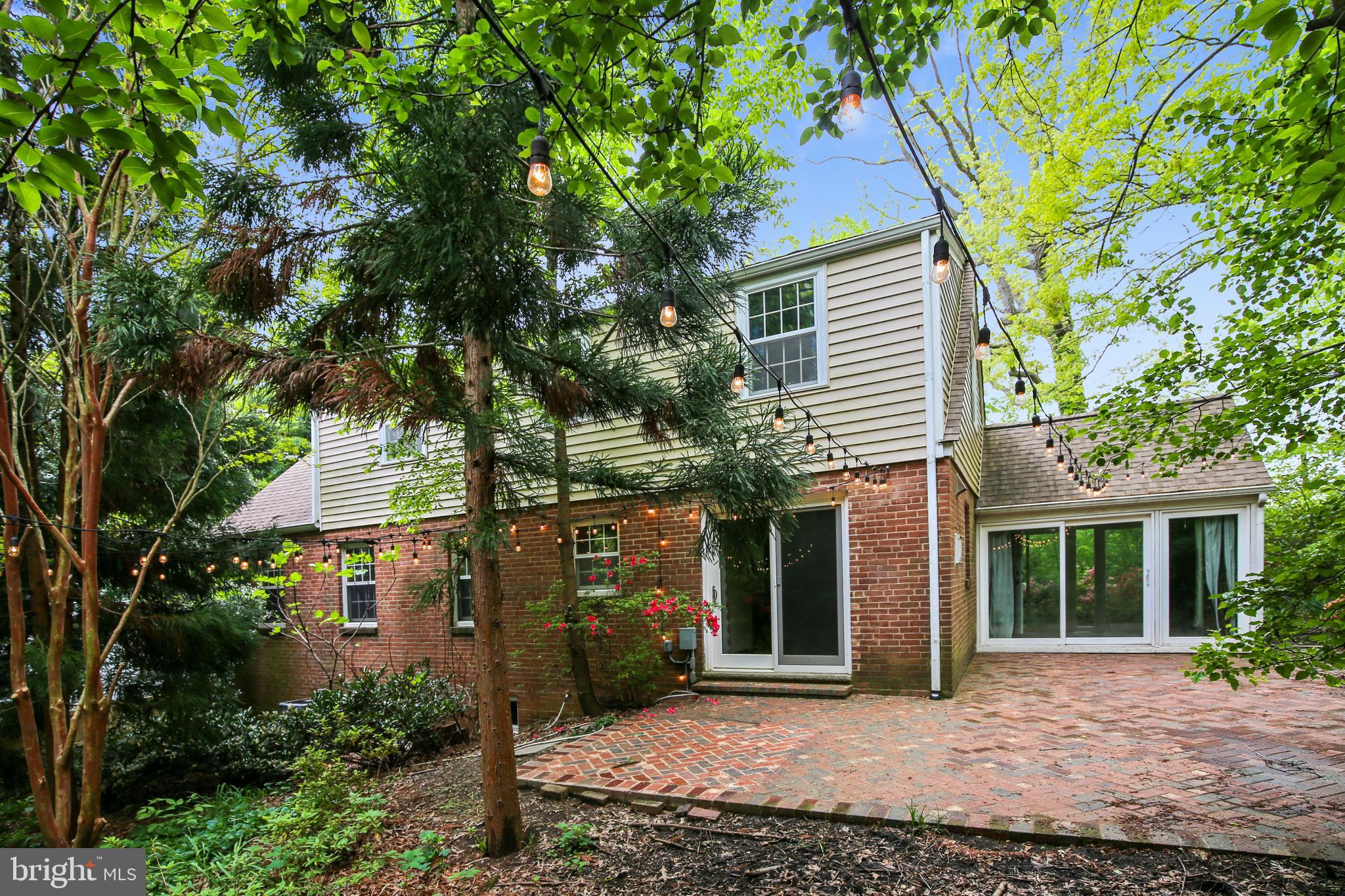 2325 HIGHLAND AVENUE