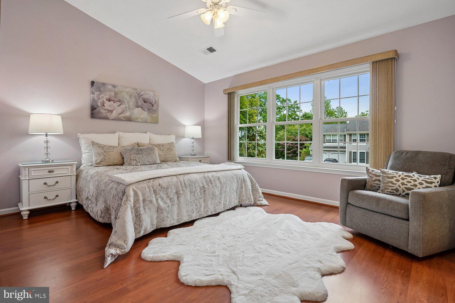 13484 LAKE SHORE
