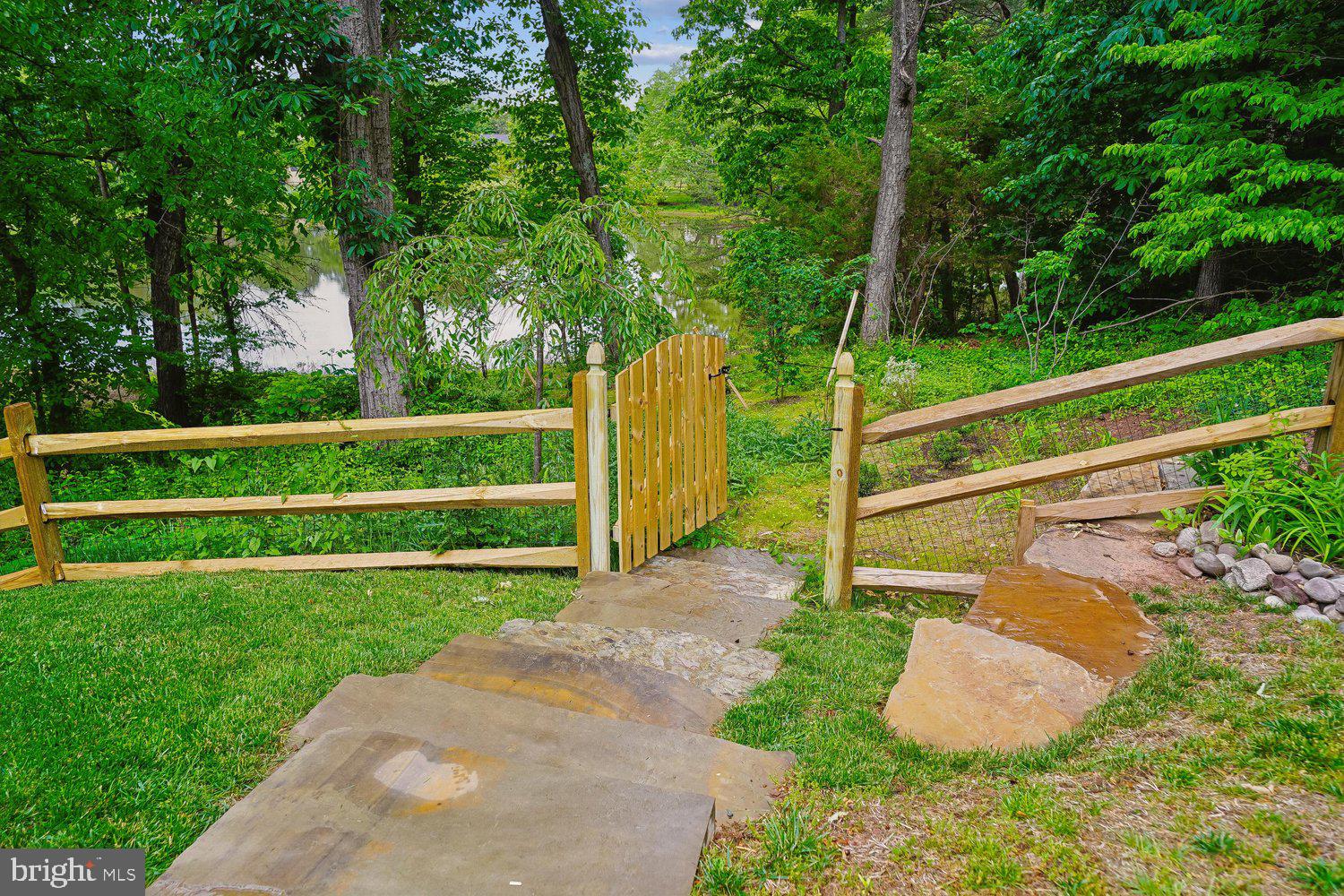 13484 LAKE SHORE