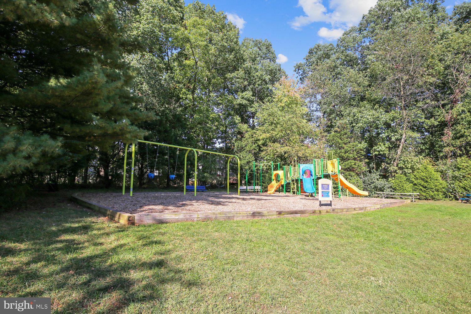 13484 LAKE SHORE