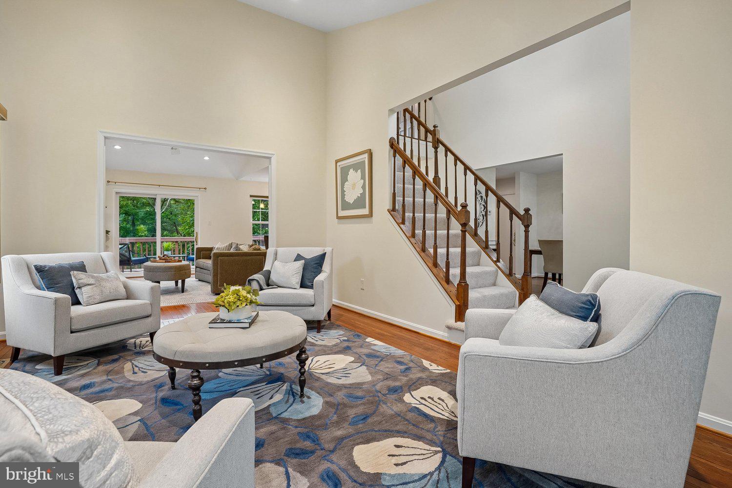 13484 LAKE SHORE