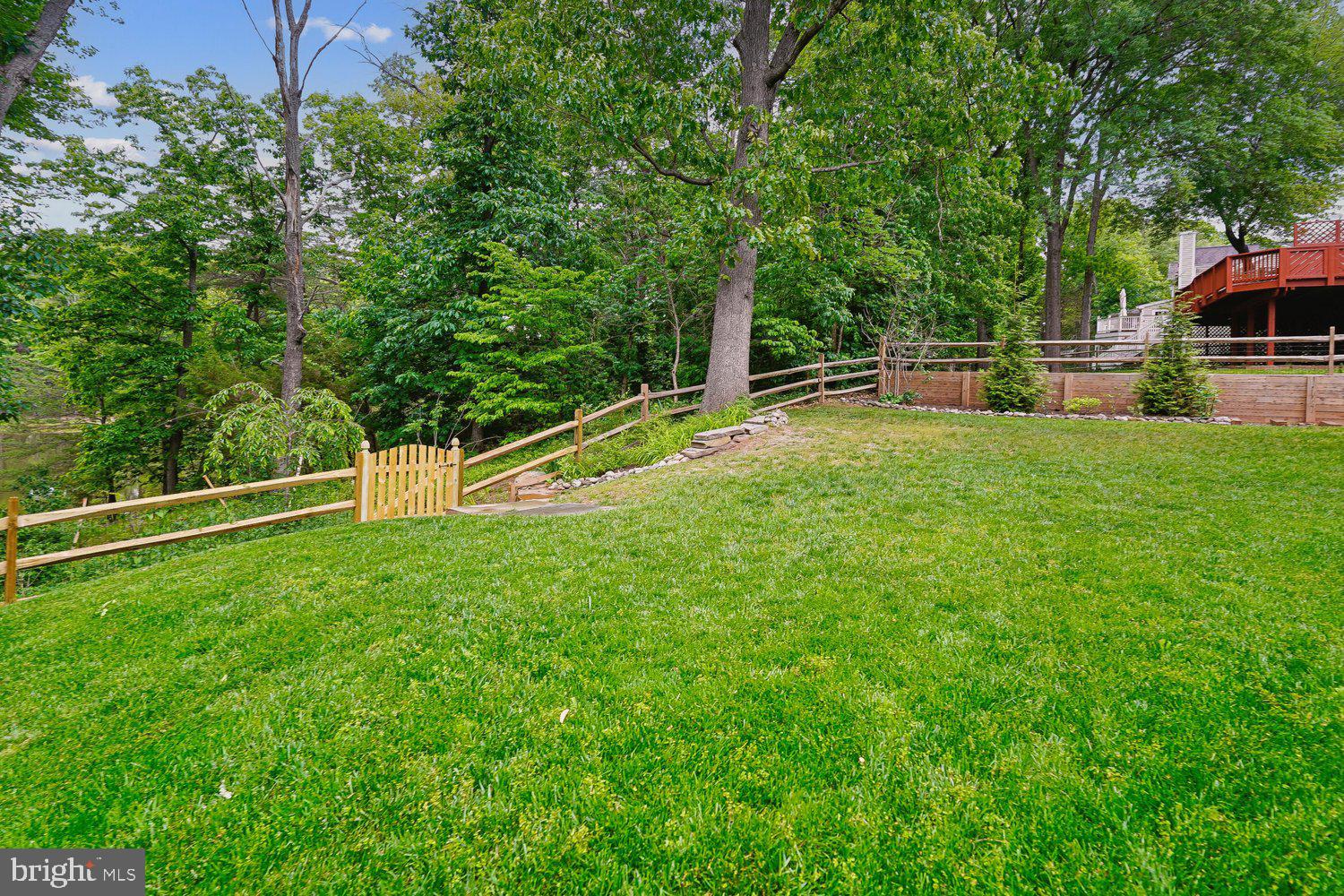 13484 LAKE SHORE