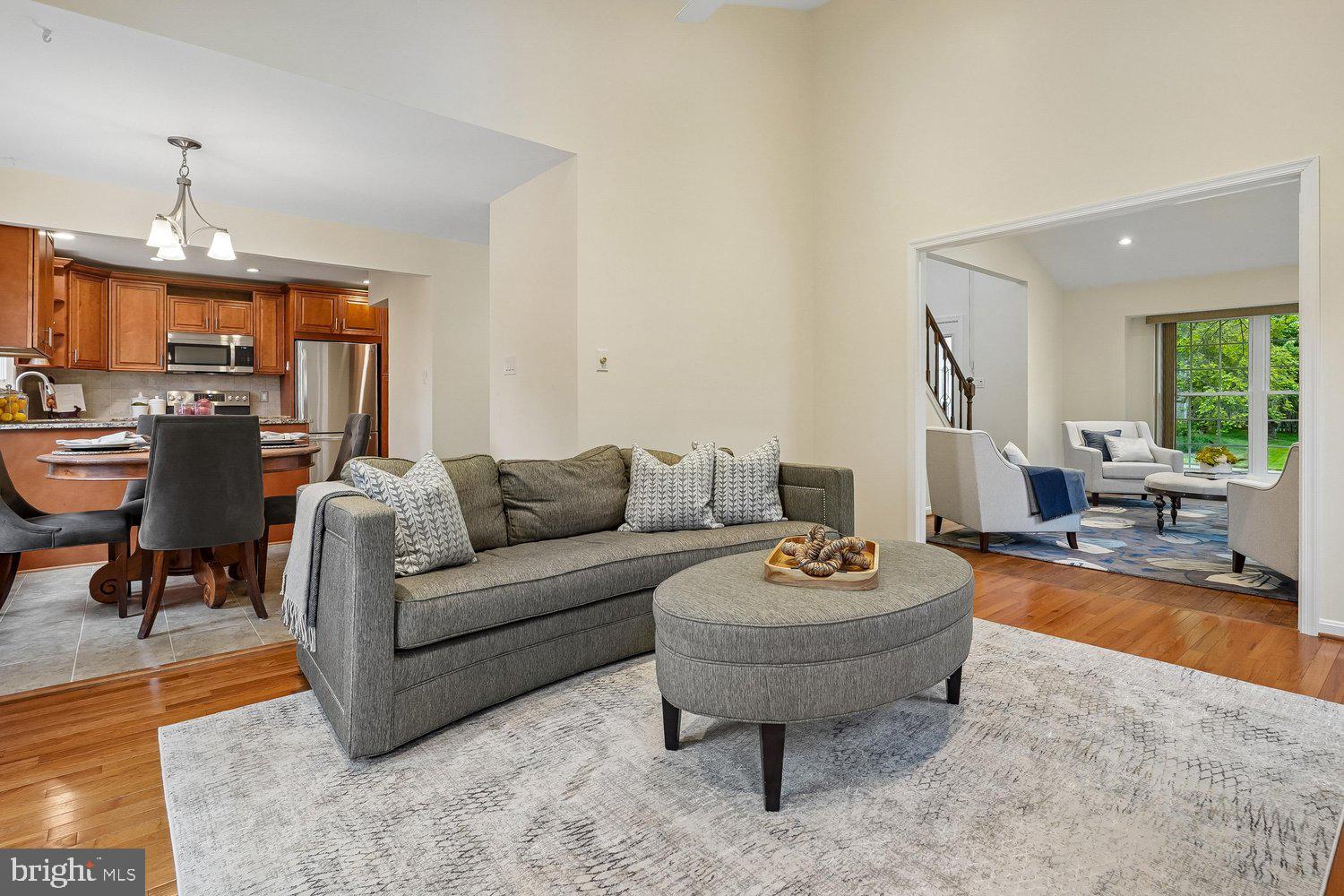 13484 LAKE SHORE