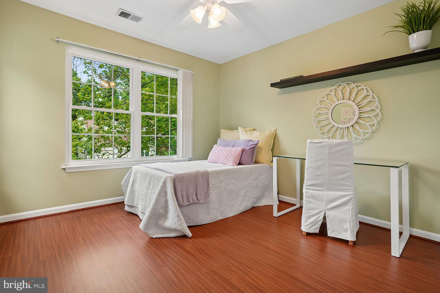 13484 LAKE SHORE