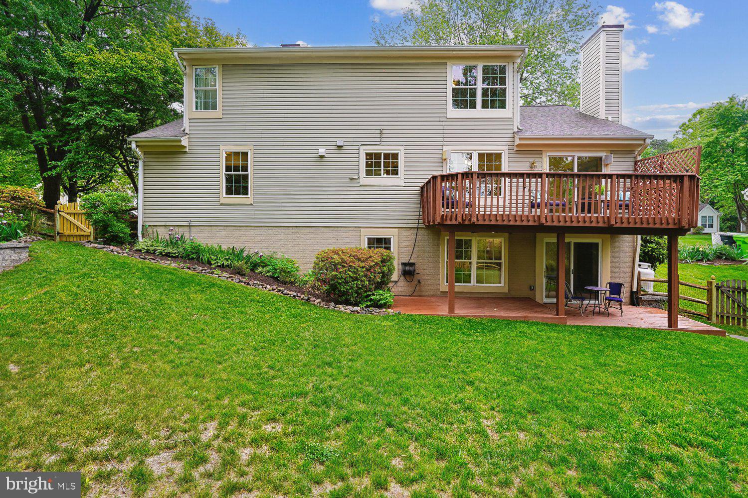 13484 LAKE SHORE