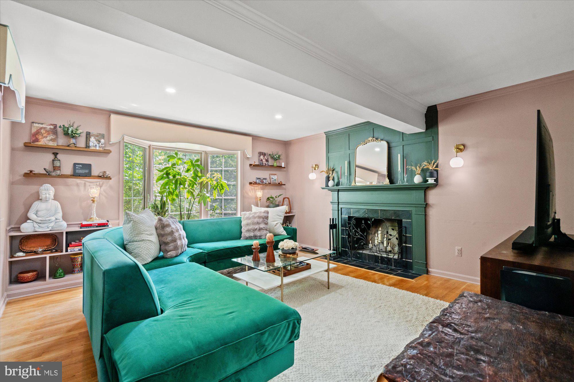 2402 POPKINS LANE