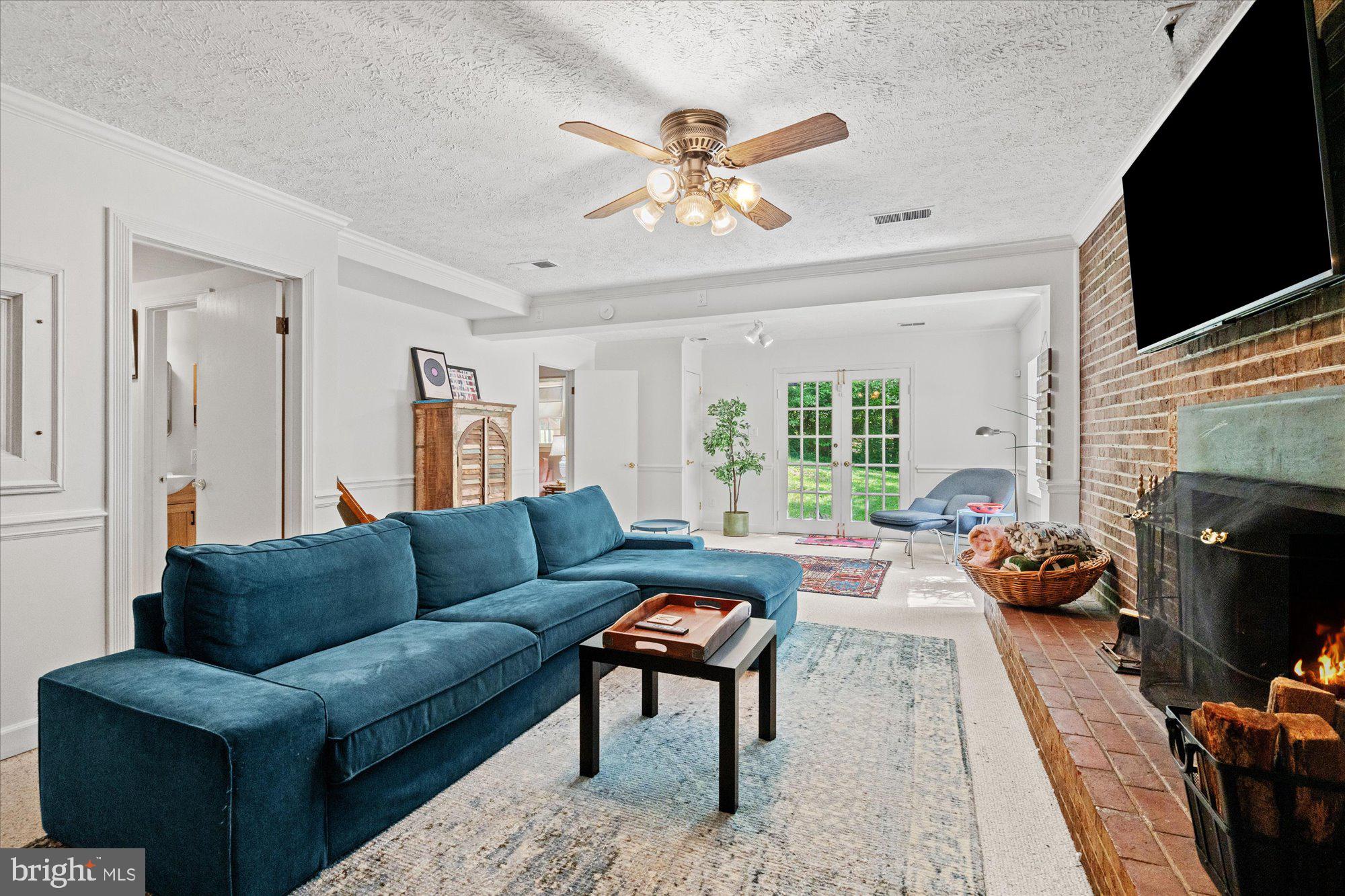 2402 POPKINS LANE
