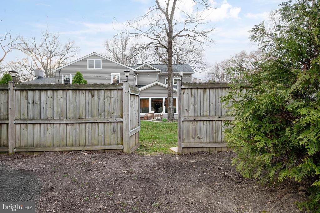 8603 CYRUS PLACE