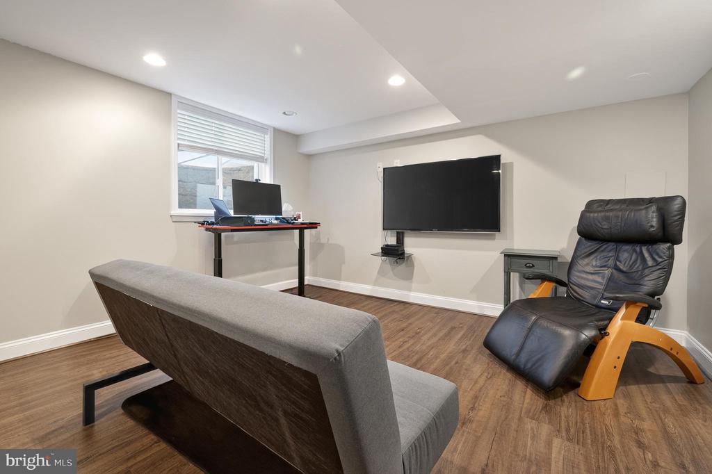 8603 CYRUS PLACE