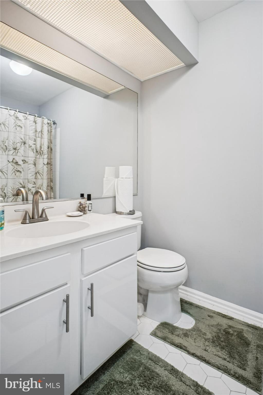 4555 INTERLACHEN COURT J