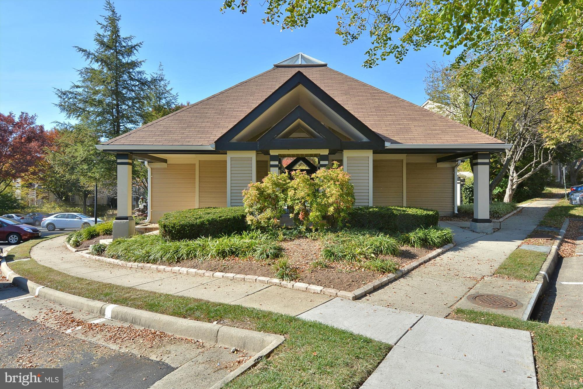 4555 INTERLACHEN COURT J