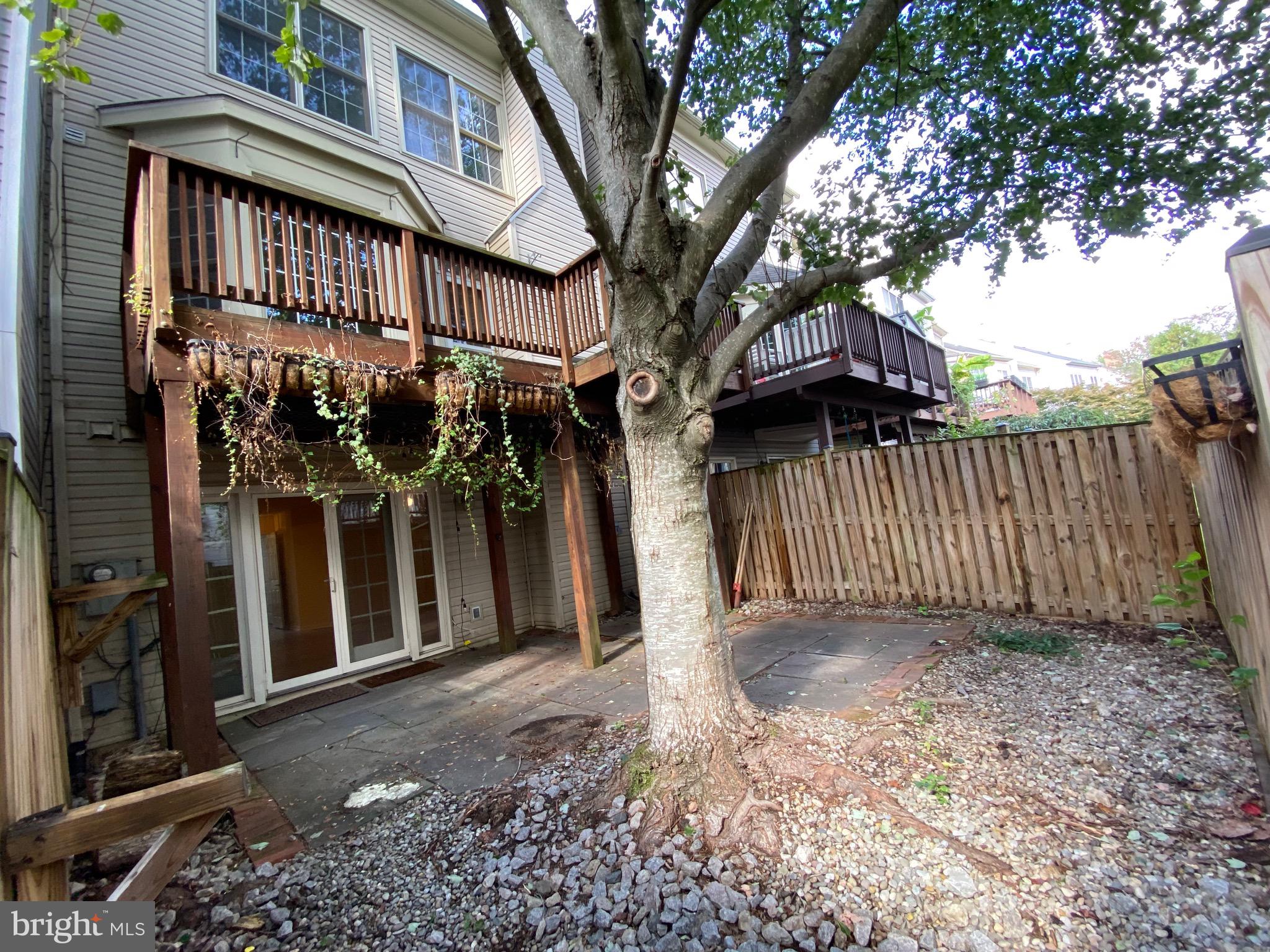 6623 FROST LAKE LANE