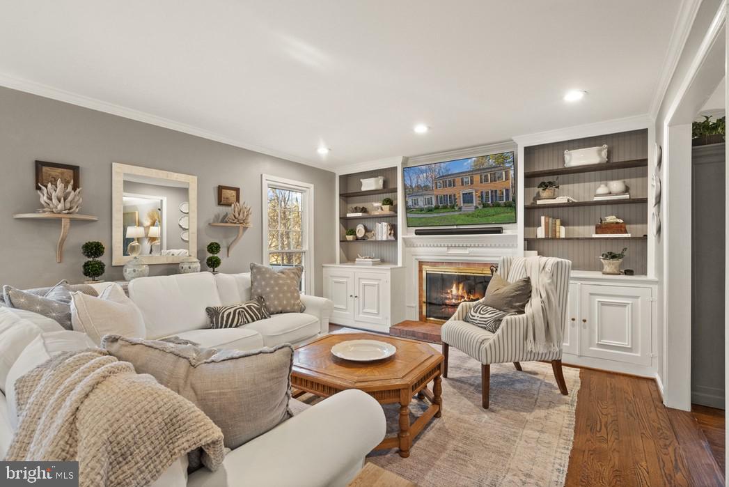 10314 HICKORY CREEK COURT