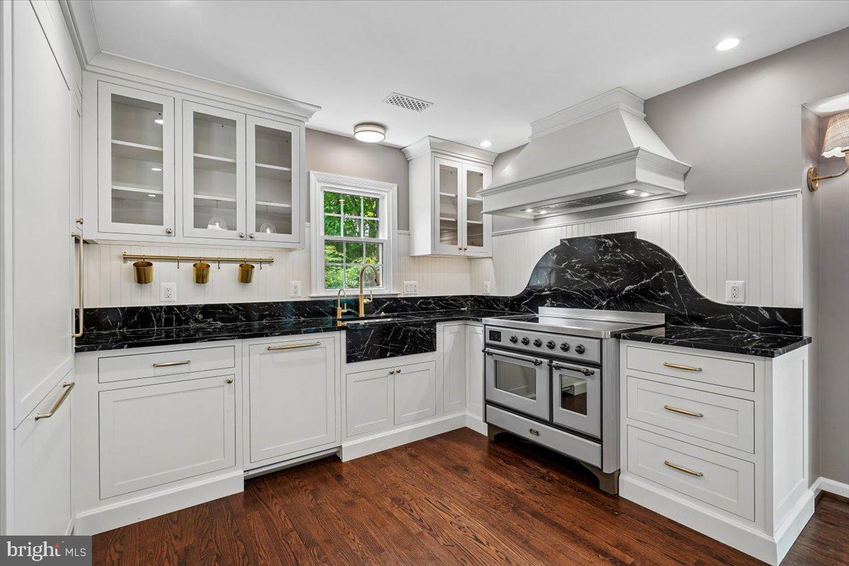 10314 HICKORY CREEK COURT