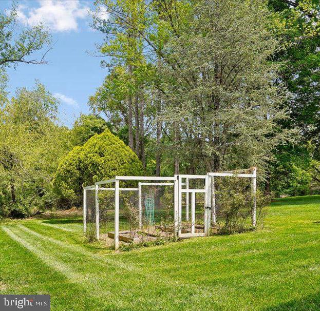 10314 HICKORY CREEK COURT