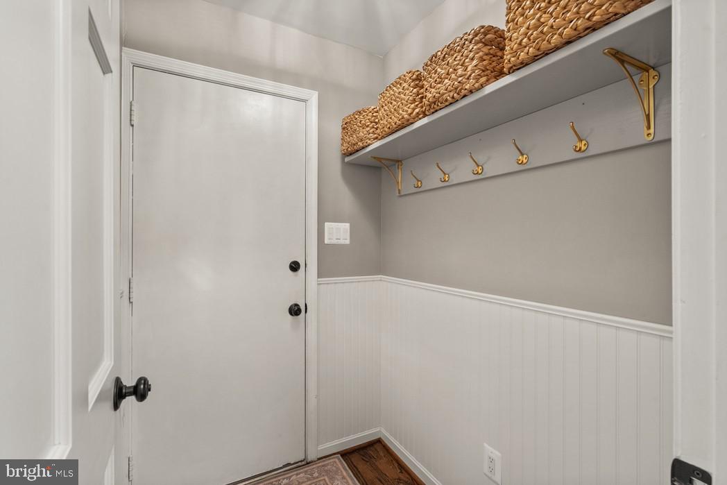 10314 HICKORY CREEK COURT