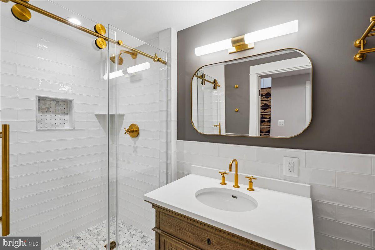 10314 HICKORY CREEK COURT