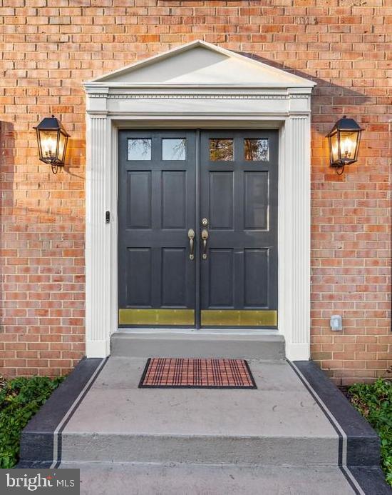 10314 HICKORY CREEK COURT