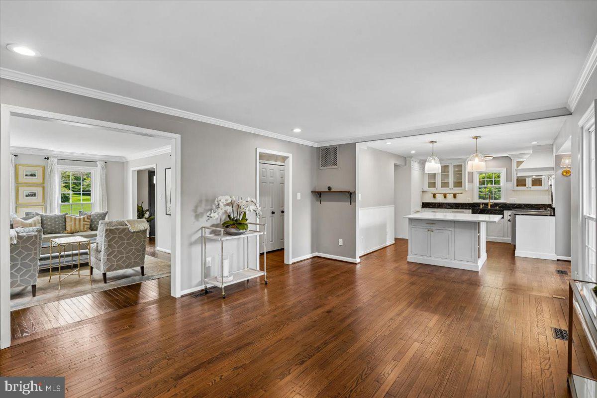 10314 HICKORY CREEK COURT