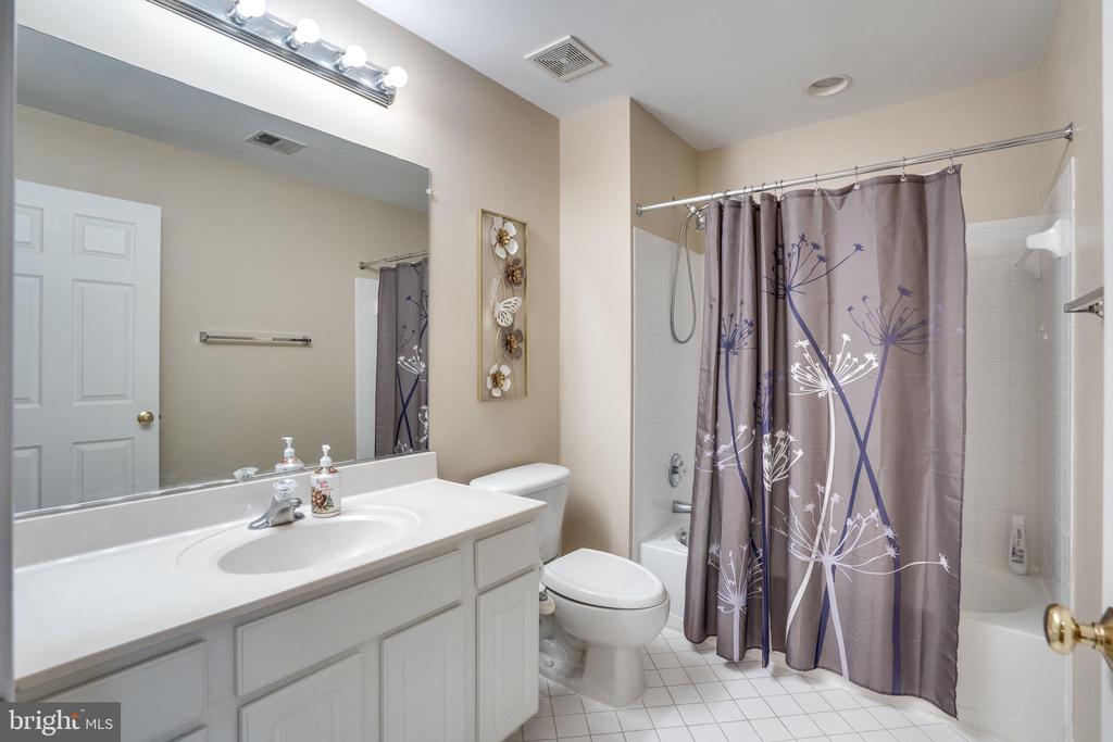 13598 LAVENDER MIST LANE