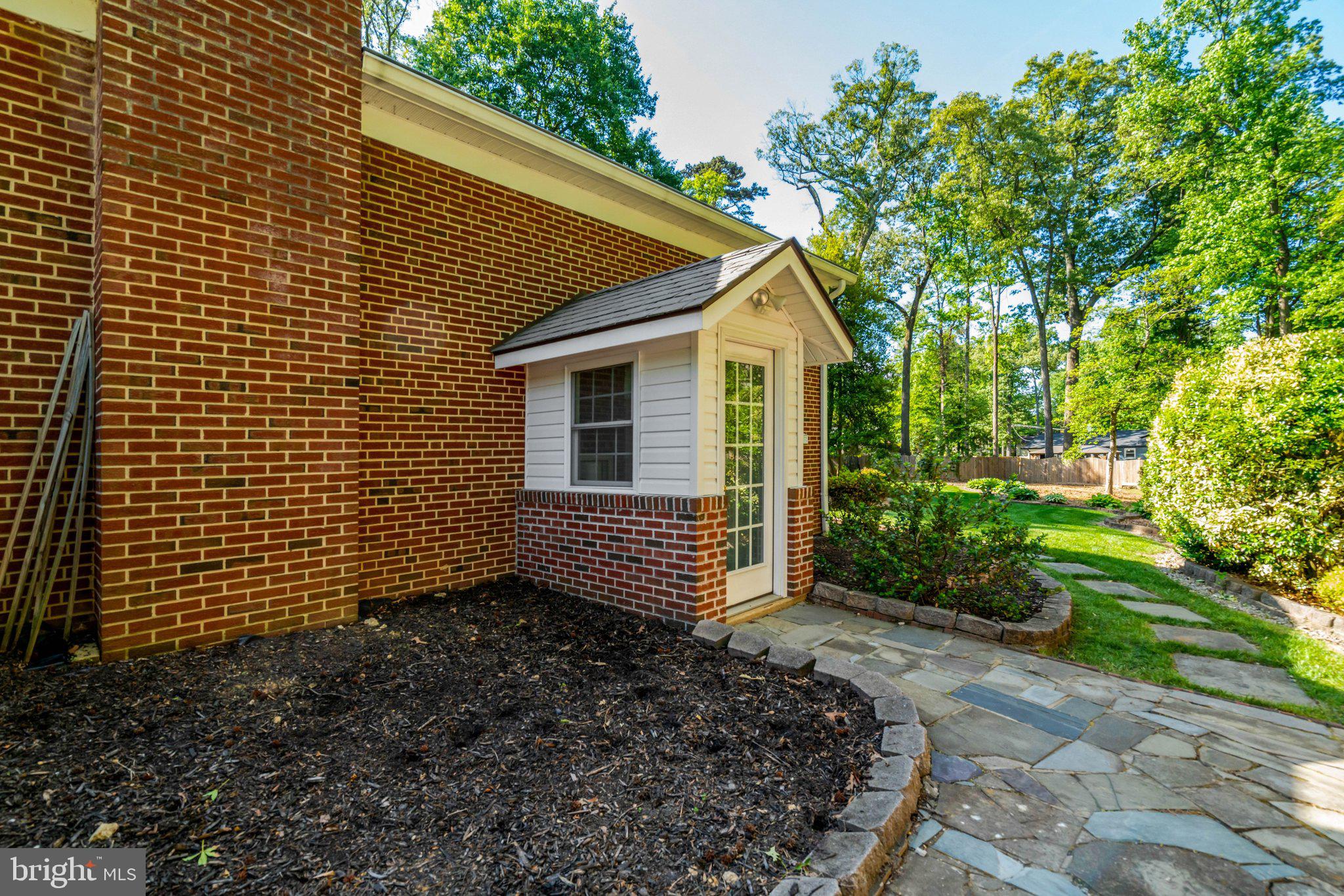 4409 FERRY LANDING ROAD