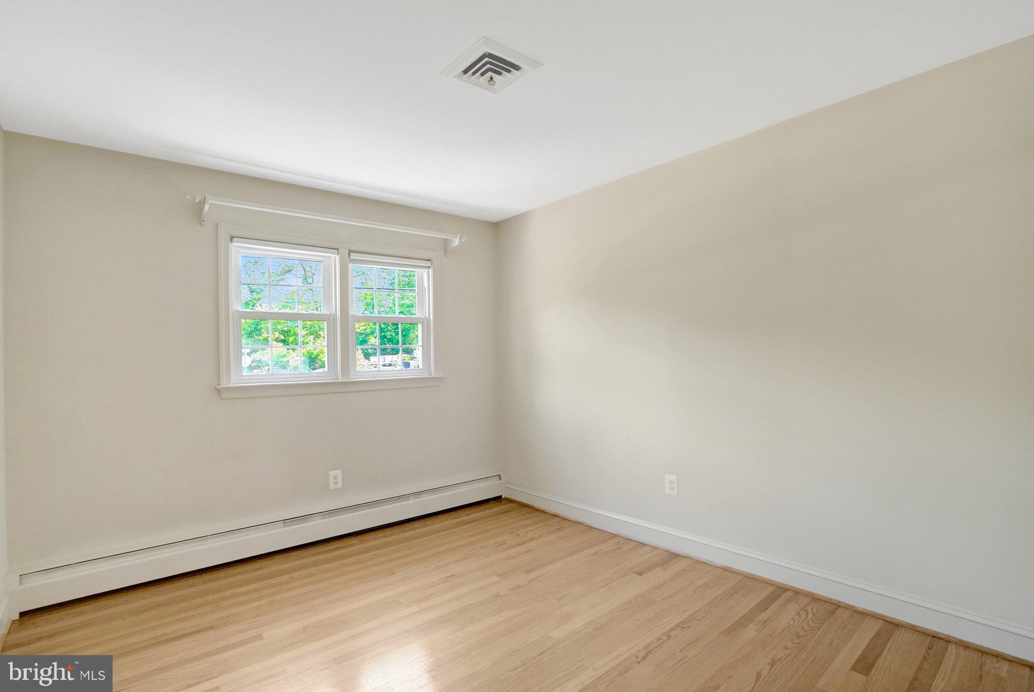 4409 FERRY LANDING ROAD