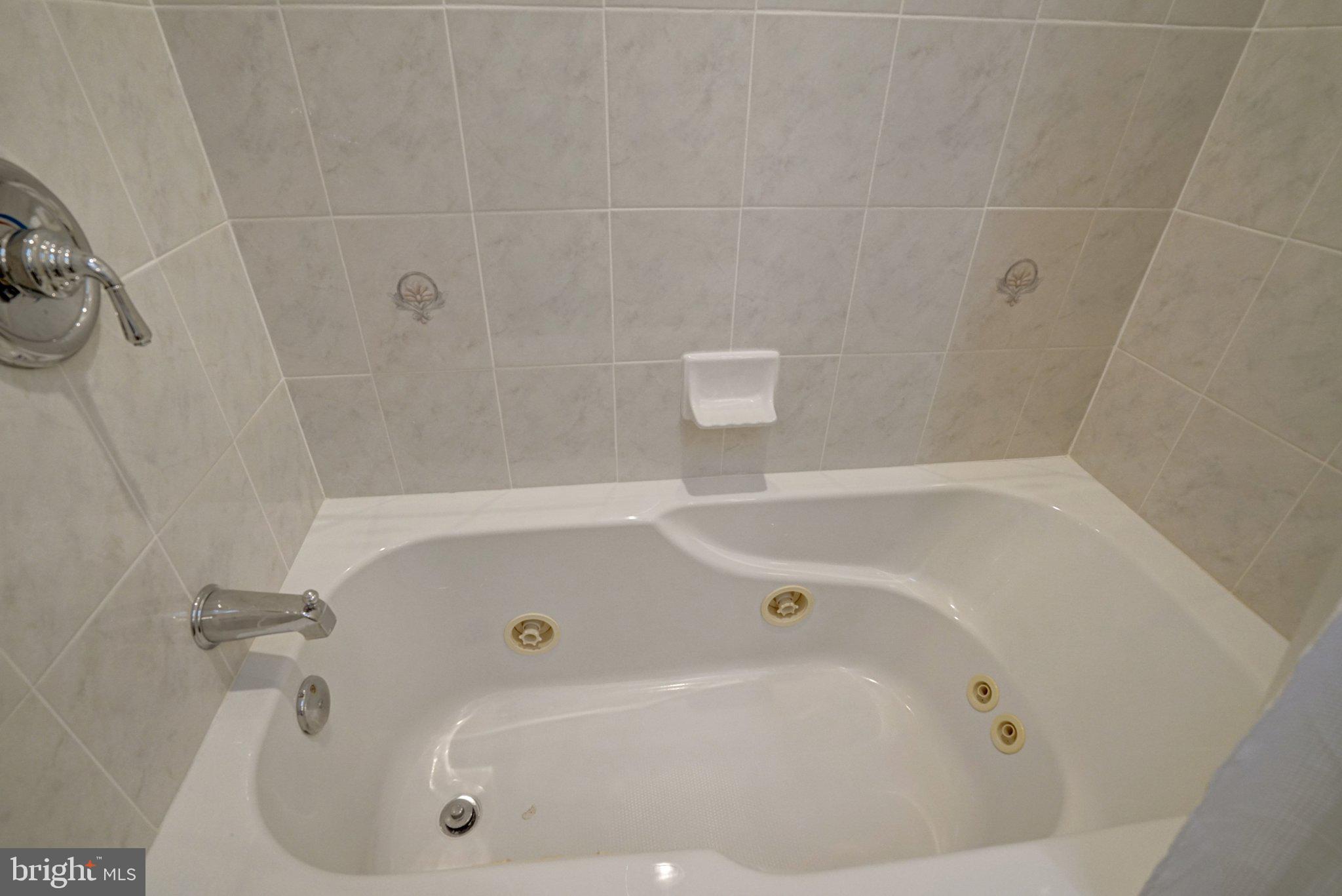 4409 FERRY LANDING ROAD