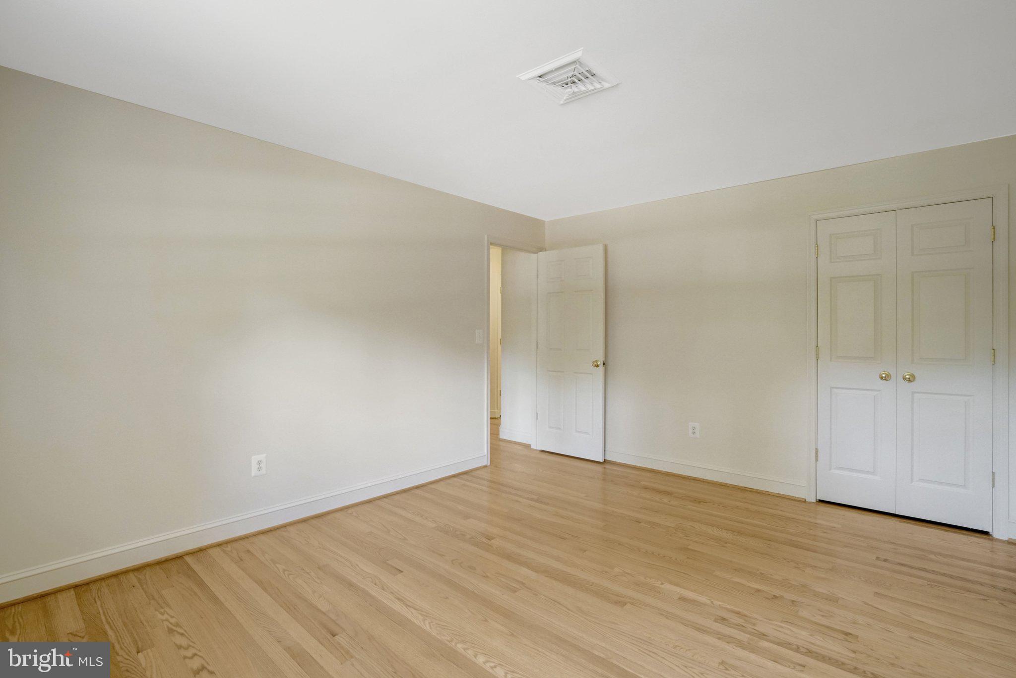 4409 FERRY LANDING ROAD