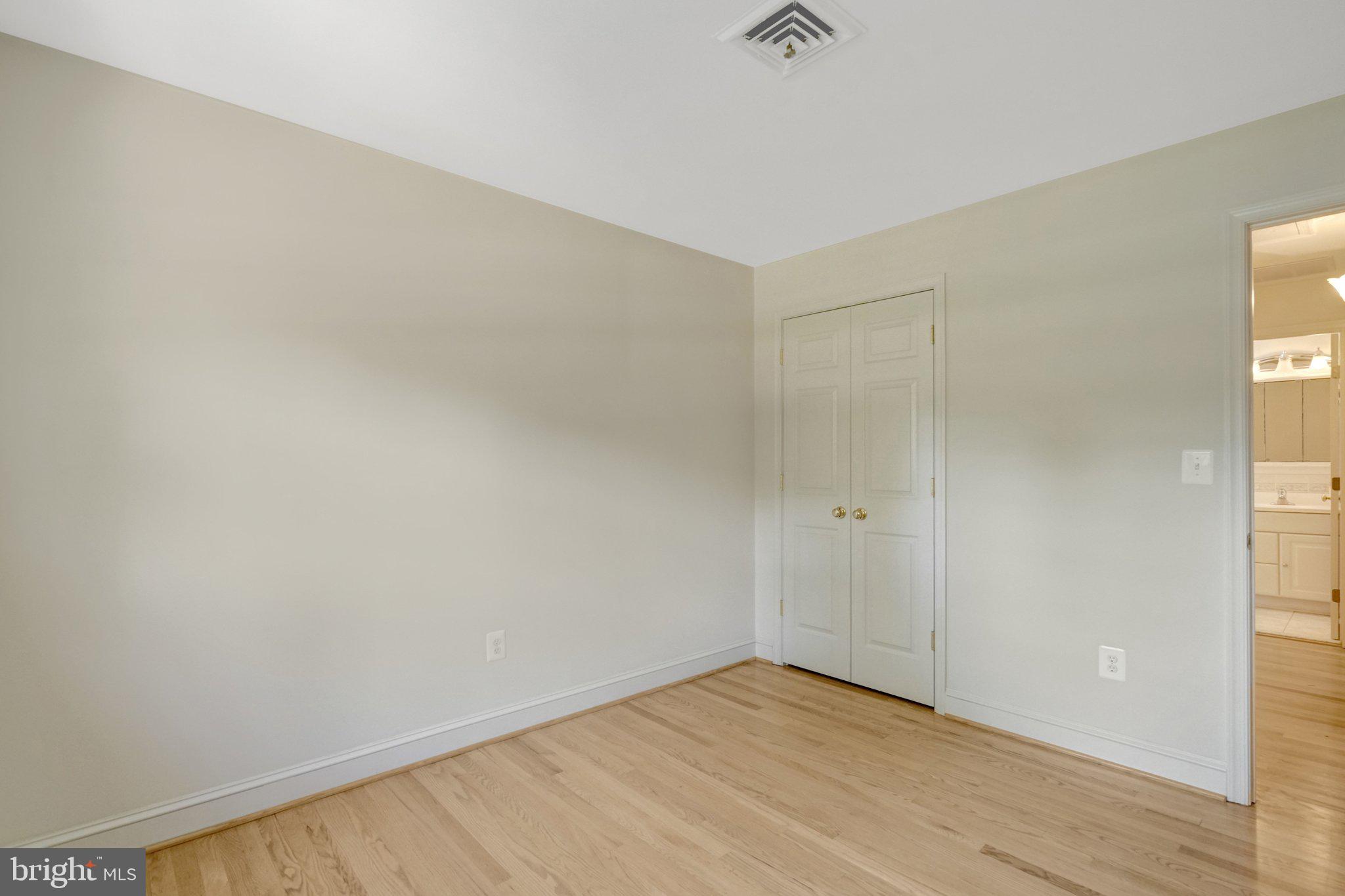 4409 FERRY LANDING ROAD