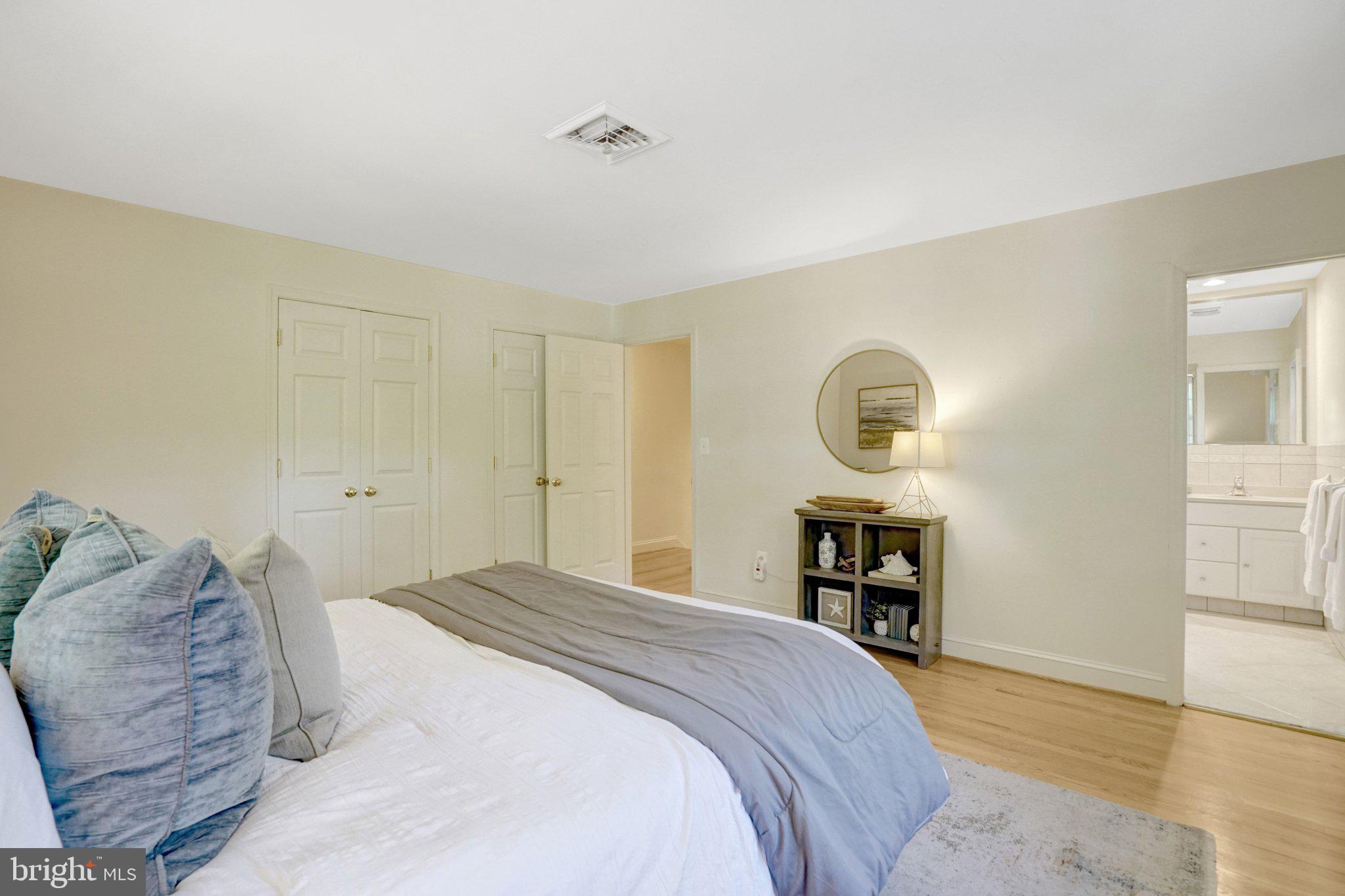 4409 FERRY LANDING ROAD