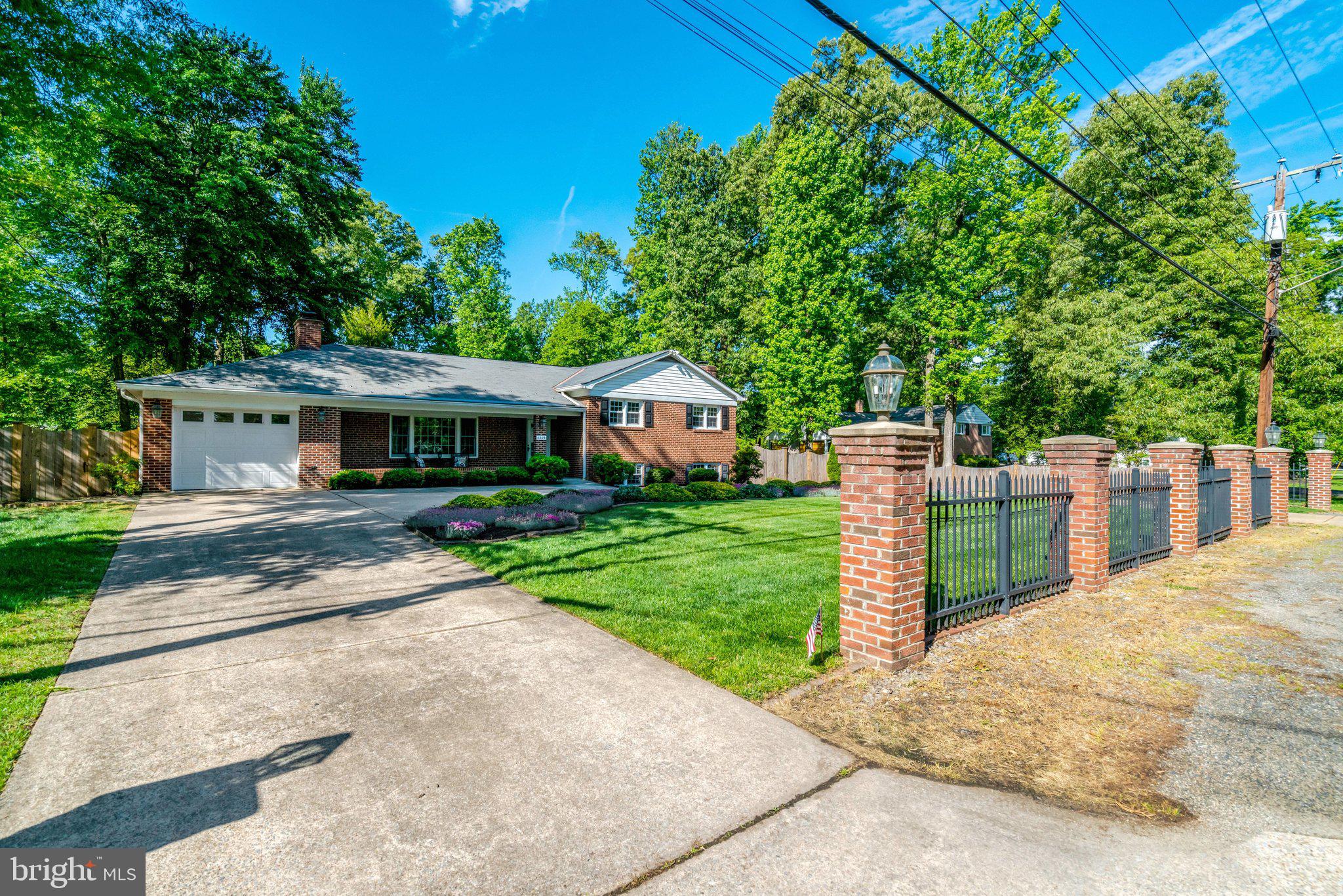 4409 FERRY LANDING ROAD