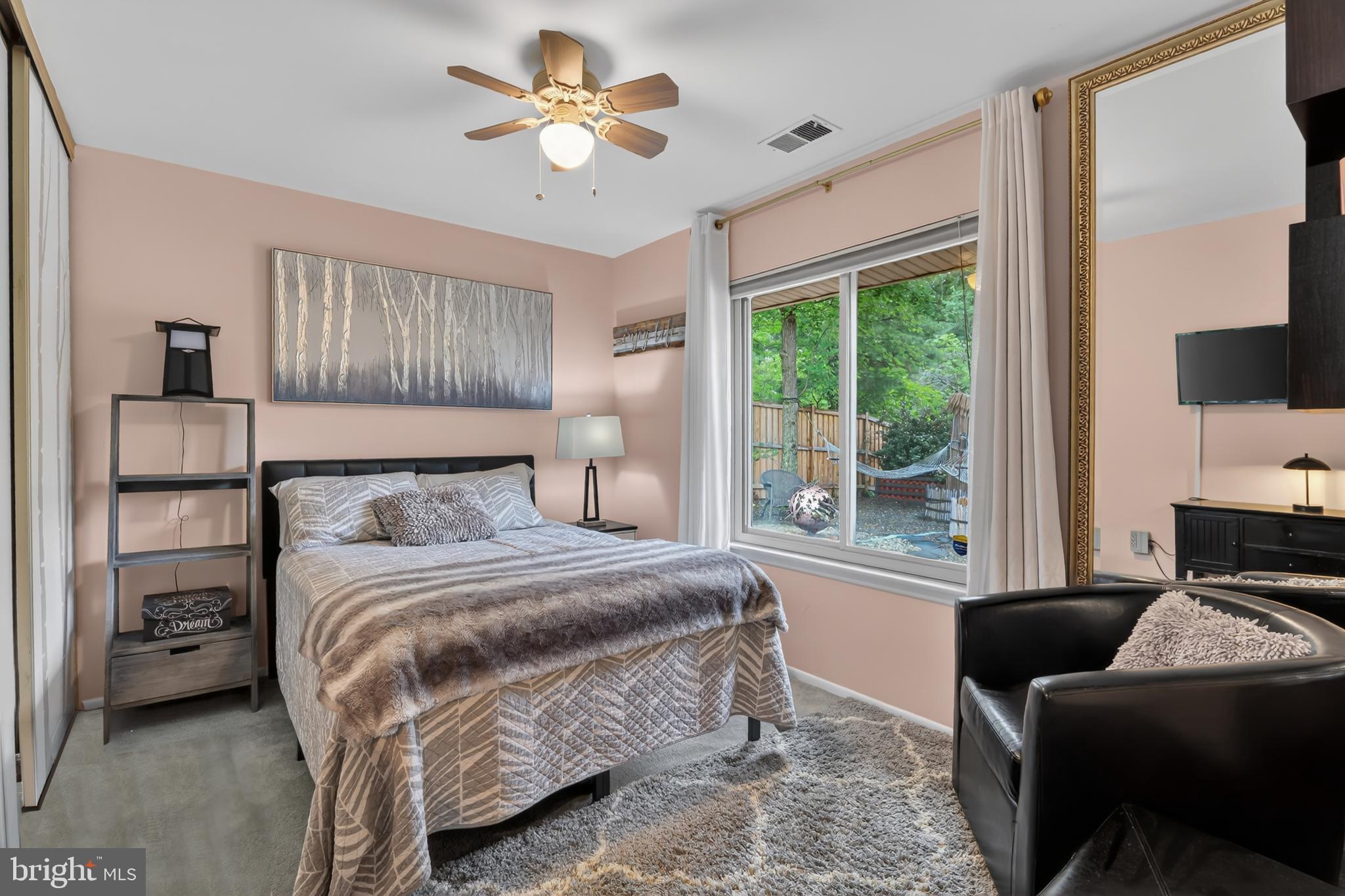 8633 RESECA LANE