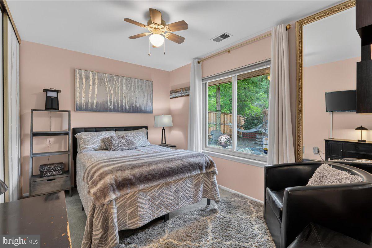 8633 RESECA LANE