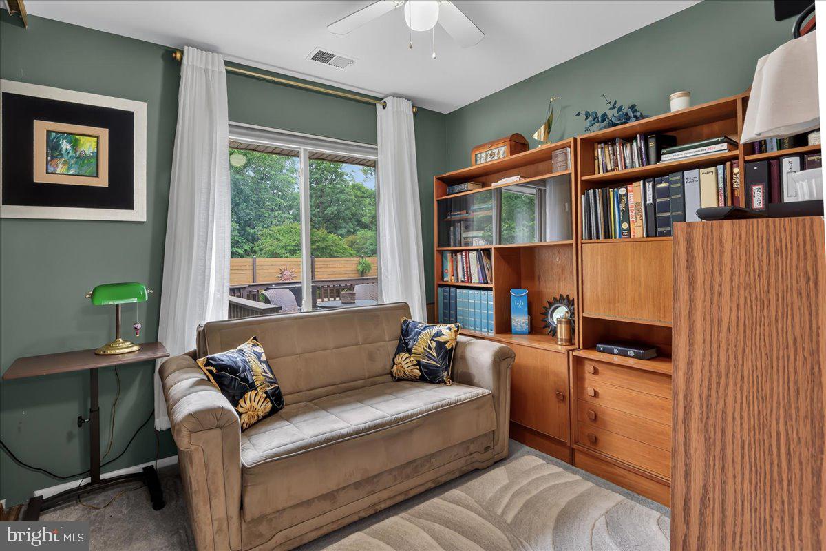 8633 RESECA LANE