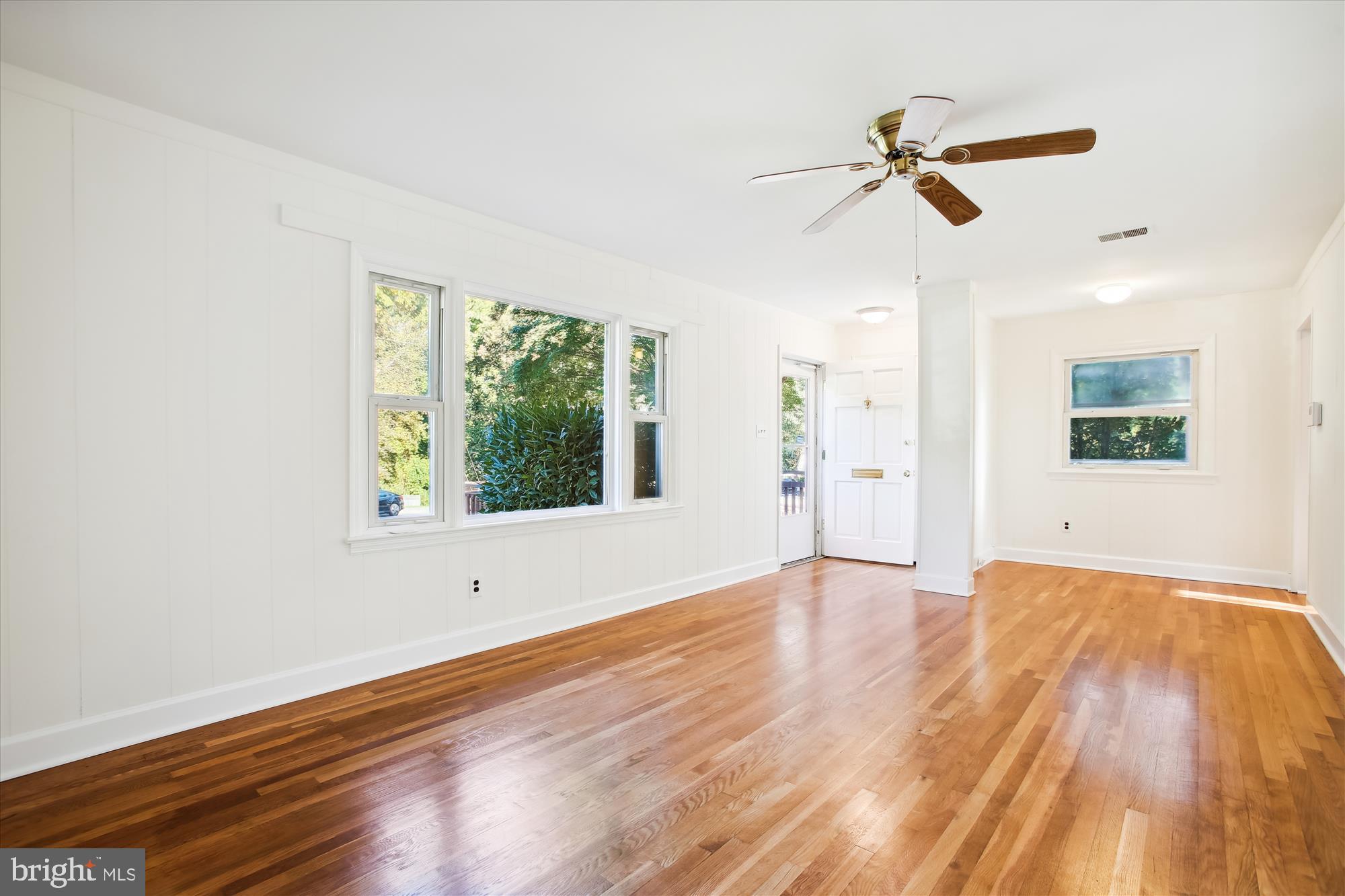 2405 PHILLIPS DRIVE