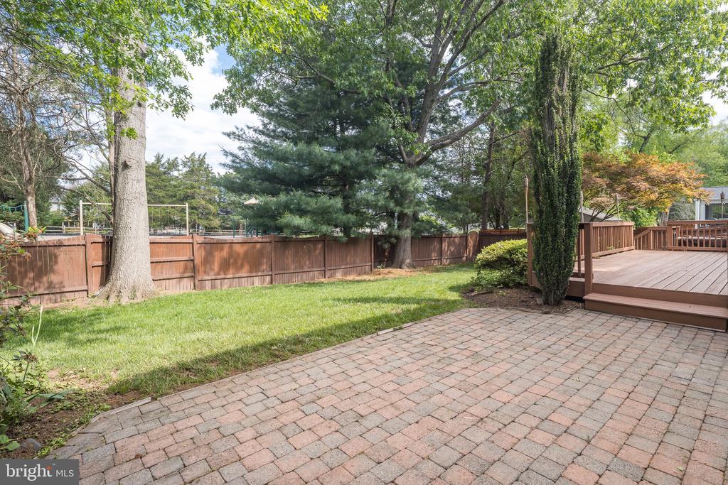 14392 FLOURCASTLE COURT
