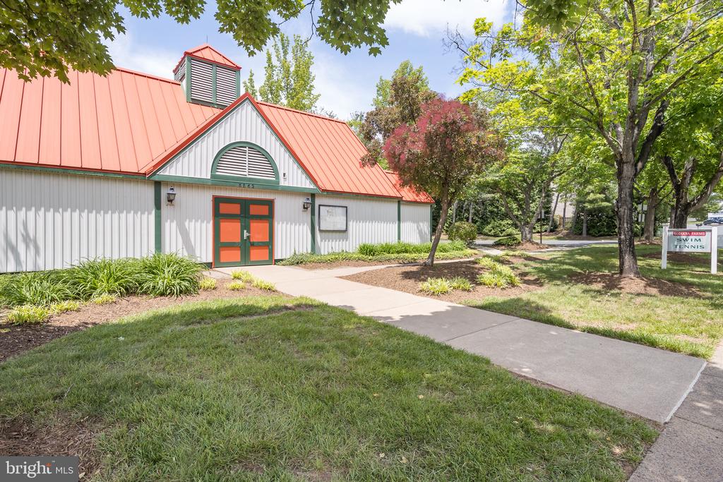 14392 FLOURCASTLE COURT