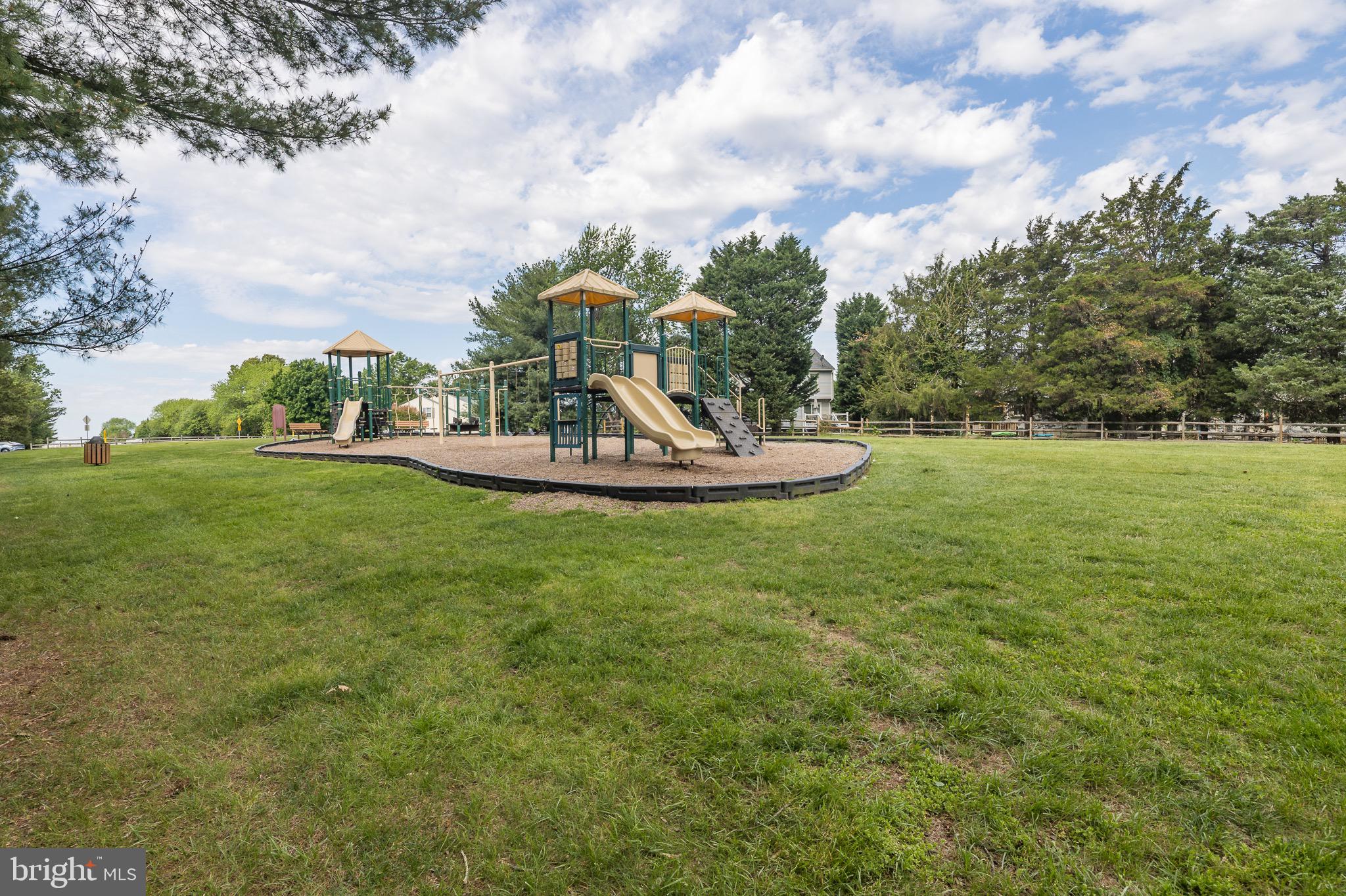 14392 FLOURCASTLE COURT
