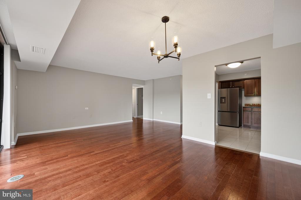 2230 GEORGE C MARSHALL DRIVE 517