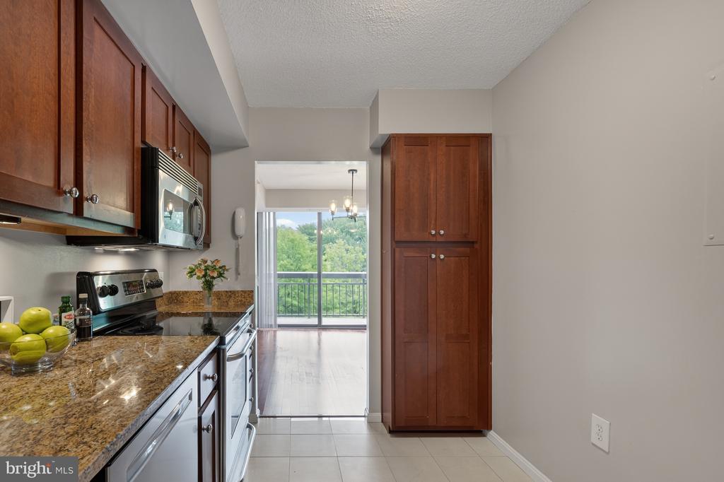 2230 GEORGE C MARSHALL DRIVE 517