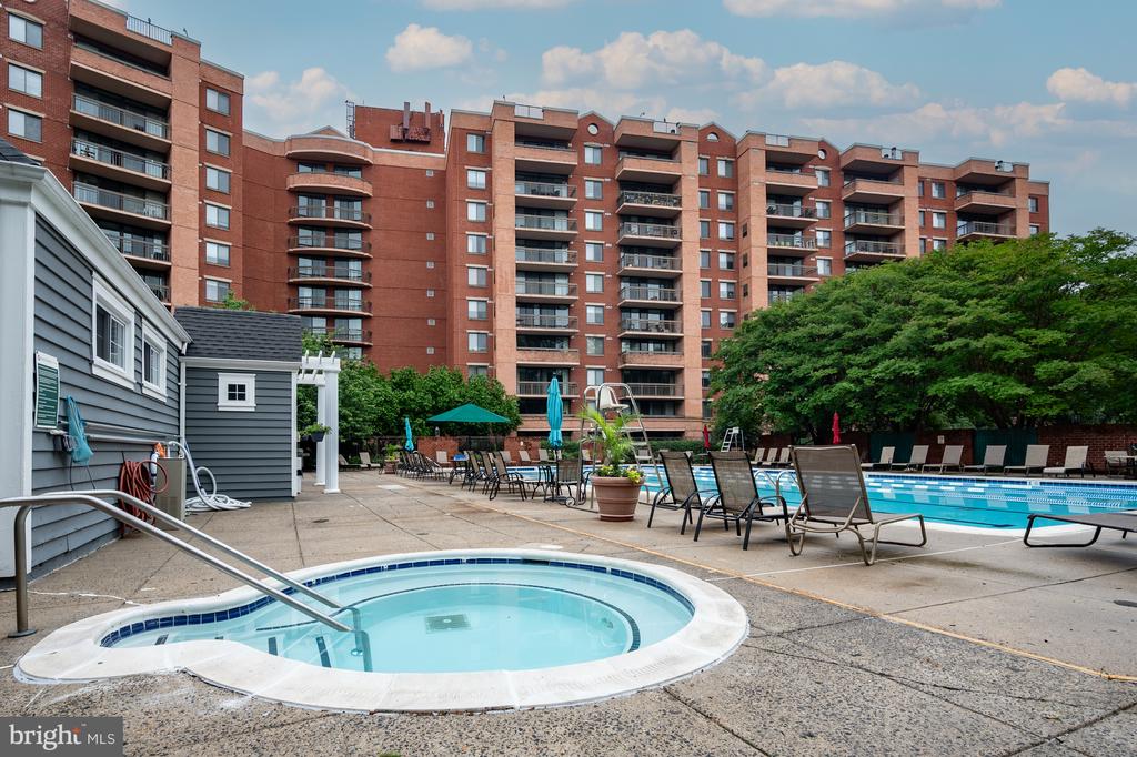 2230 GEORGE C MARSHALL DRIVE 517