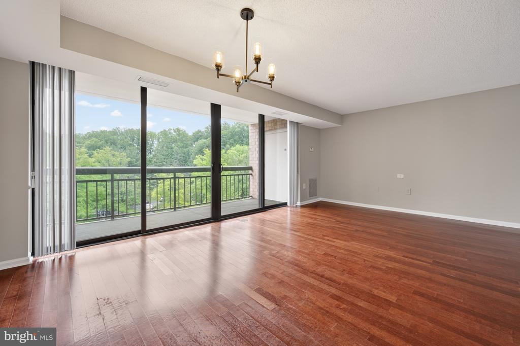 2230 GEORGE C MARSHALL DRIVE 517