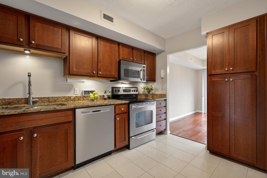 2230 GEORGE C MARSHALL DRIVE 517