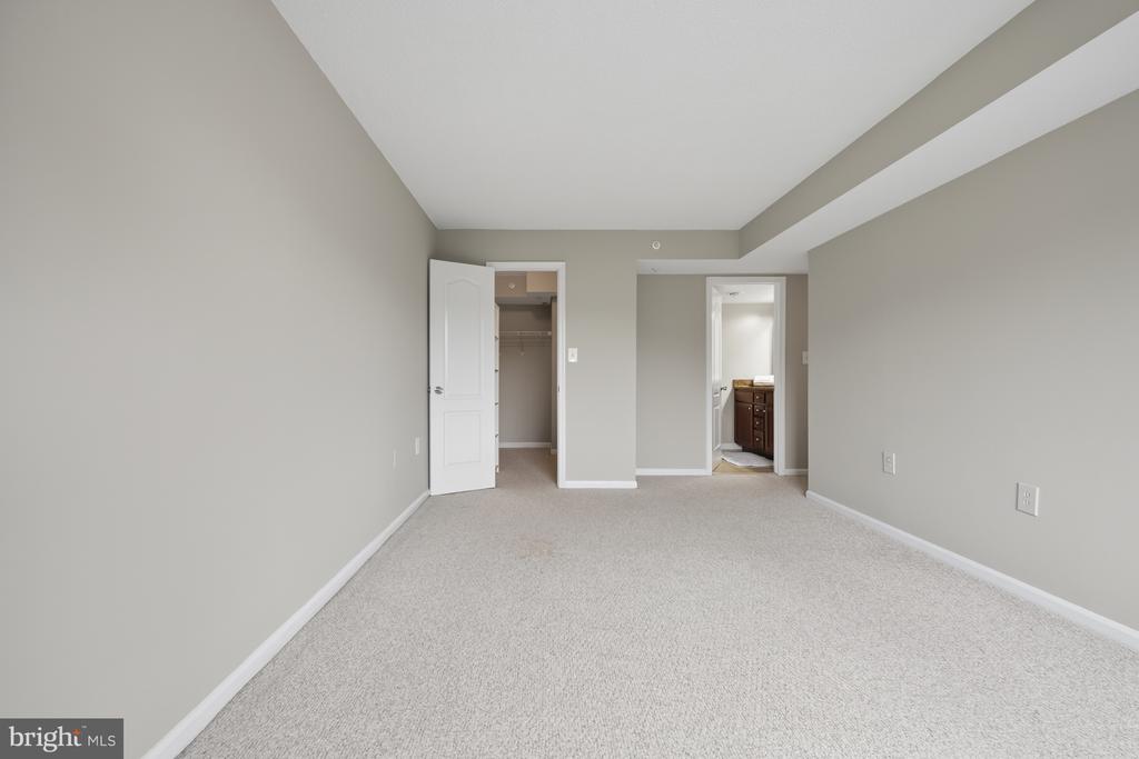 2230 GEORGE C MARSHALL DRIVE 517