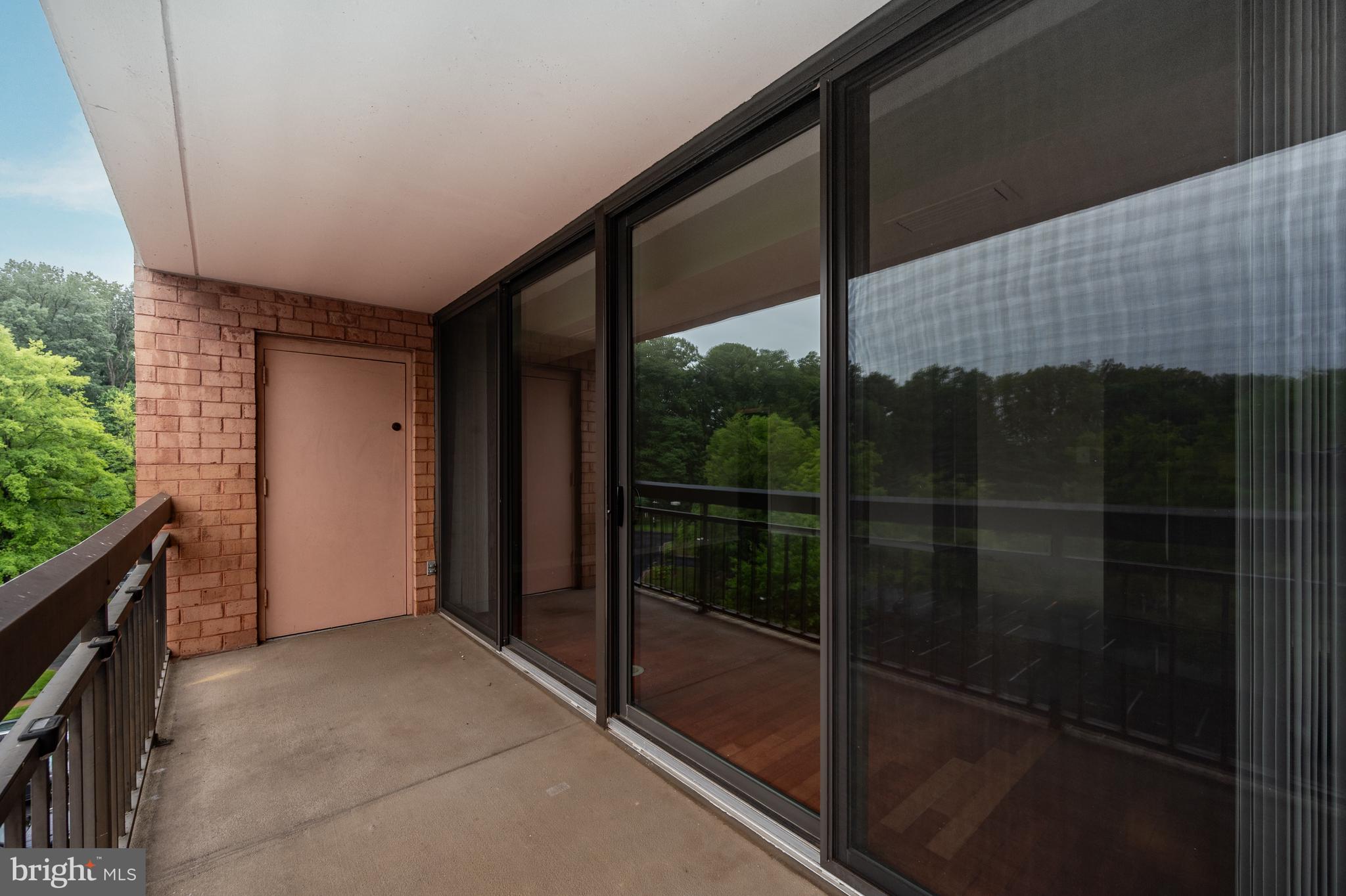 2230 GEORGE C MARSHALL DRIVE 517