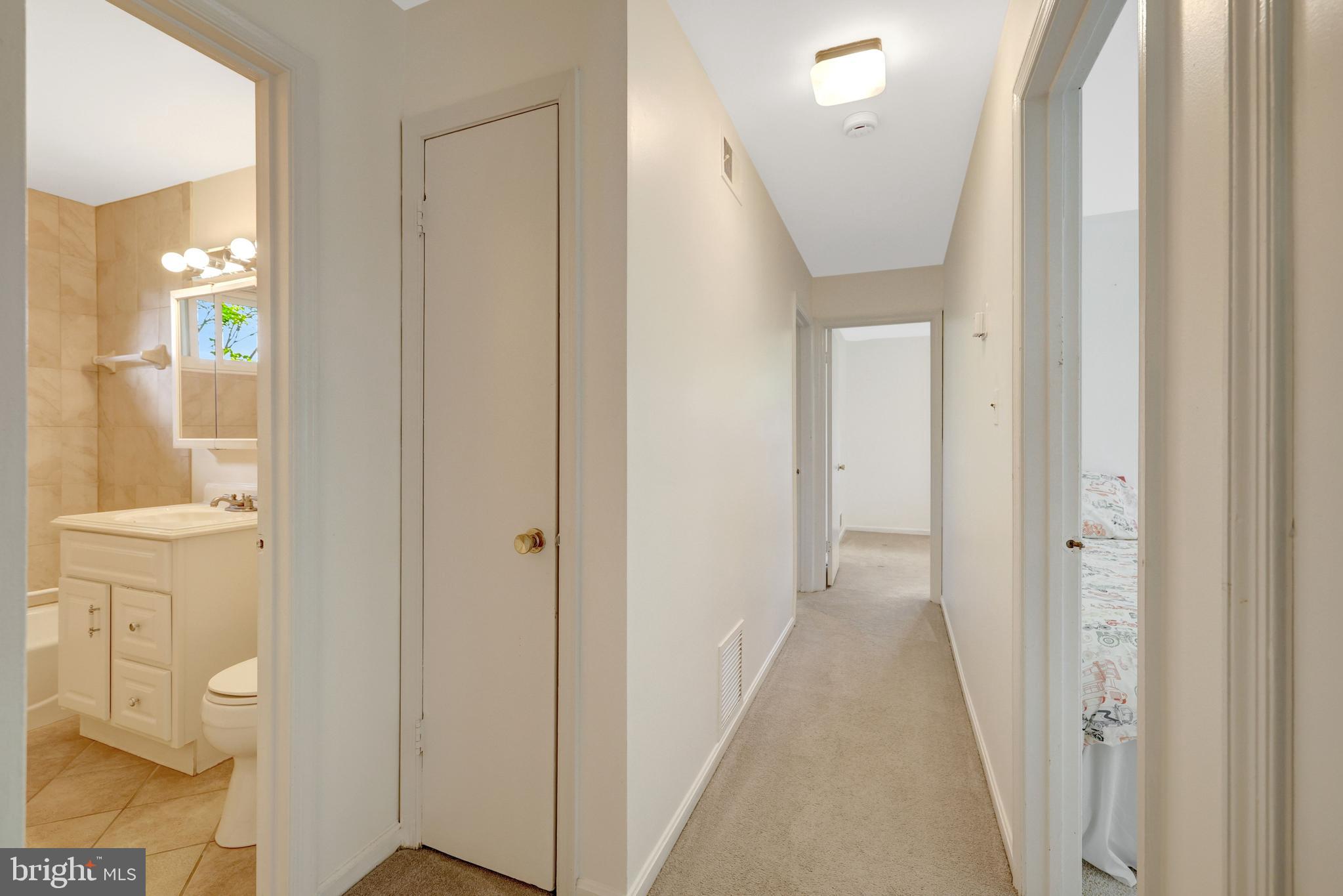 8803 KENILWORTH DRIVE